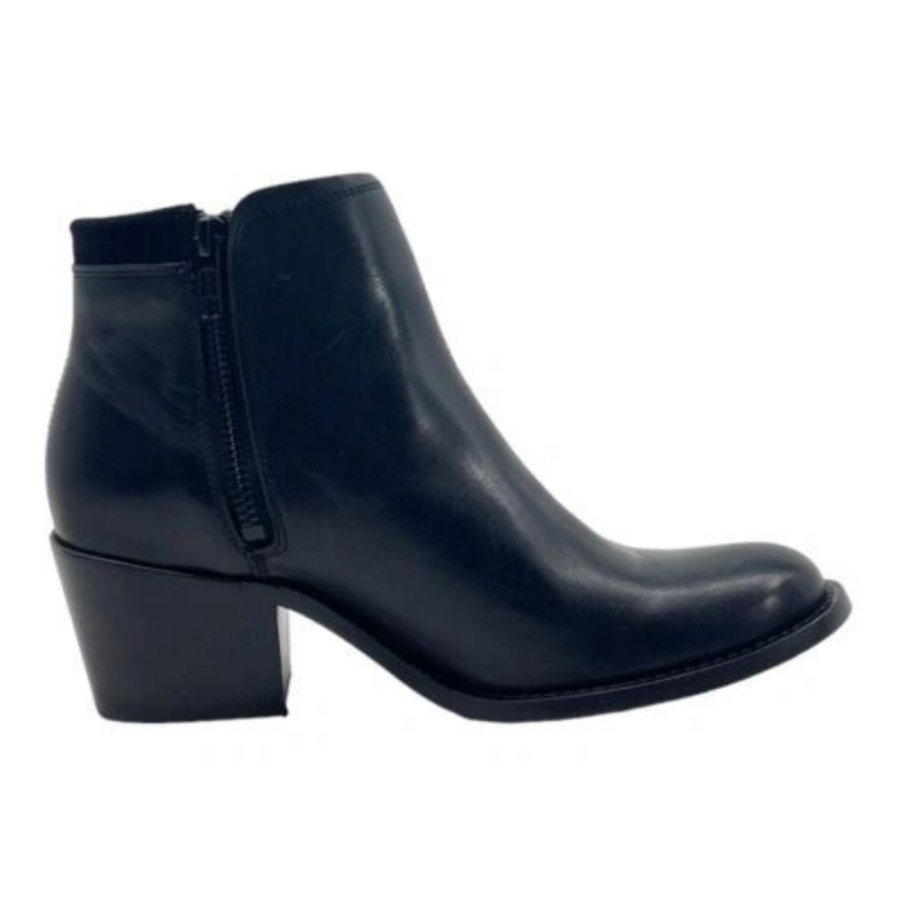 WOLVERINE 1000 Mile Black Leather Zadie Ankle Booties Women's Size 6